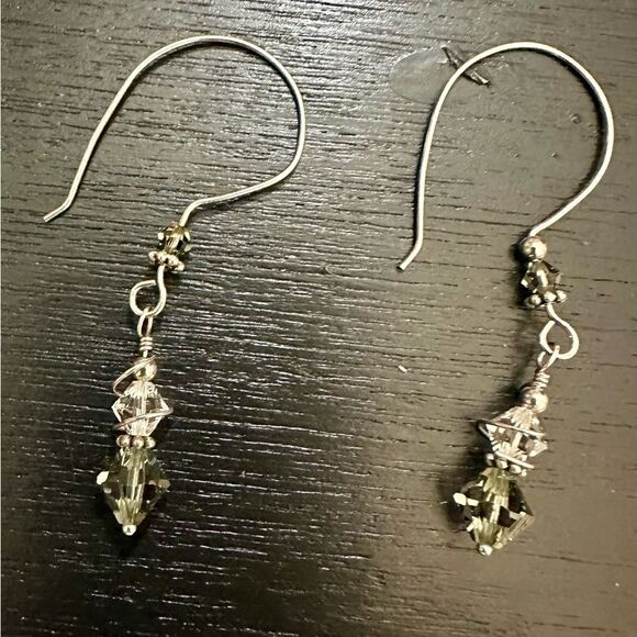 Elegant Silver and Crystal Drop Earrings - Picture 2 of 6
